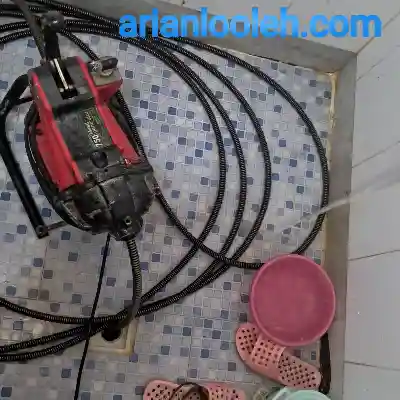 لوله بازکن در پنجراه مشهد